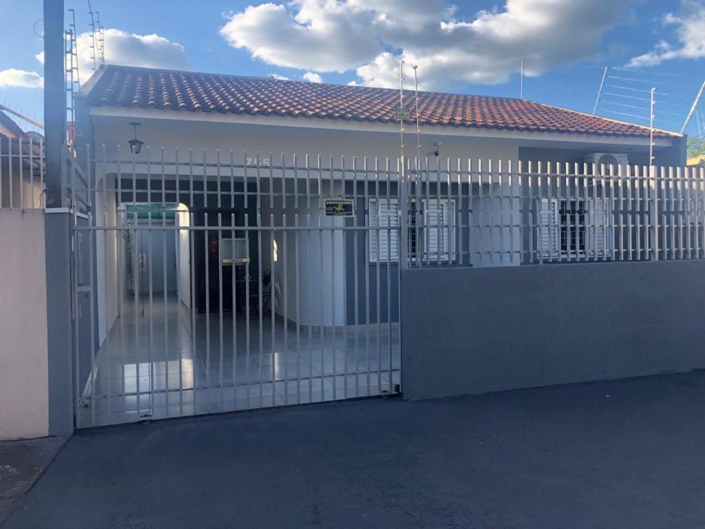 Sua Casa Em Maringa! Villa Bagian luar foto